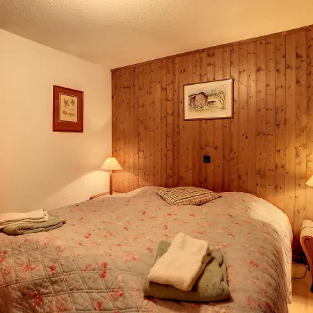 Hardy 115-116 Apartment