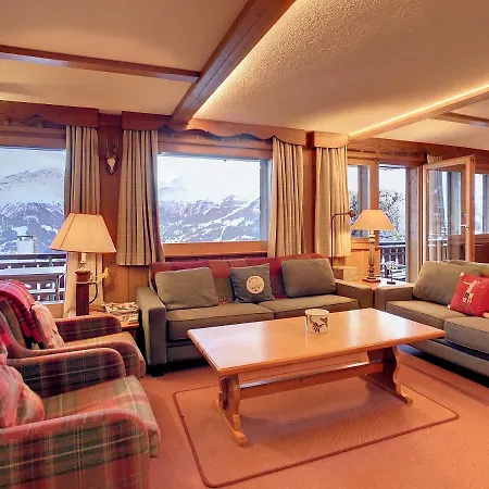 Hardy 115-116 Apartment *